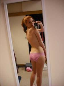 Sexy Redhead Horny At Home p7auf33j34