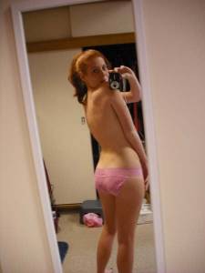 Sexy Redhead Horny At Home-p7auf33j34.jpg