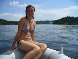 Sexy Topless Girlfriend Privates x7au0a25hi