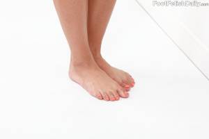 Cameron Canada - Hardcore Feet [x482] y7avdkivgd