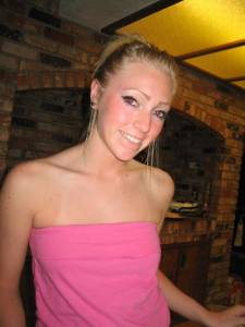 Cute Blond Self Shooter x30 o7avlsg0gb