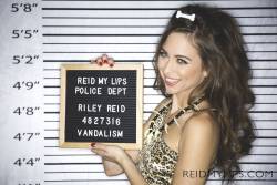 Riley Reid Busted 150x 5760x3840  27av3t35nc