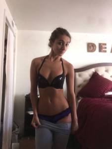Villanova University Slut [x75] k7awi3g4mj