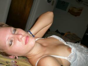 Crazy Hardcore Wife (245 Pics) d7aw3x5mie