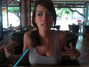 Latina Esposa [x573] u7aw7kufvg