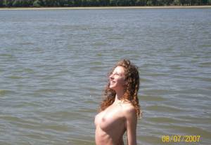 Young Teen On Vacation [x67] i7aw3g6l64
