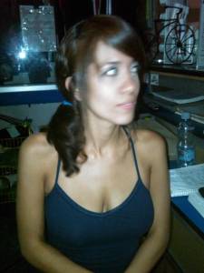 Latina Esposa [x573] v7aw7lh73a
