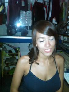Latina Esposa [x573] 37aw7l1gd1