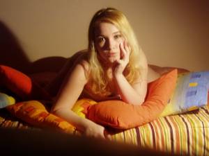 Girlfriend Tease [x73] q7aw298sca