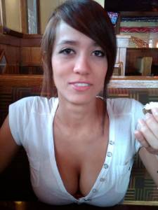 Latina Esposa [x573] j7aw7l5v73