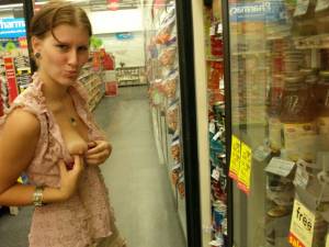 Crazy Hardcore Wife (245 Pics) c7aw4bodwk