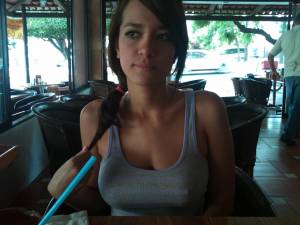Latina Esposa [x573] r7aw7lcigp