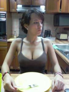 Latina Esposa [x573] n7aw7mjjvg