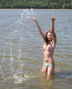 Young Teen On Vacation [x67] 37aw3fin4j