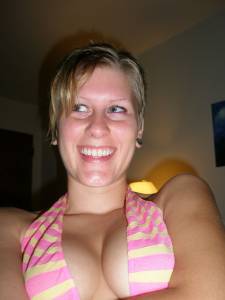 Crazy Hardcore Wife (245 Pics) u7aw4e6yp1