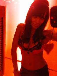 Latina Esposa [x573] e7aw7pfn6k