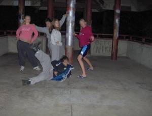 crazy party 2 [x24] y7aw3hnzfv
