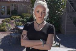 Danielle Derek Writers Cock Block - 319x 77axl85ik0