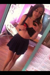 Brunette Friend Loves to Tease [x24] j7bac0uybt