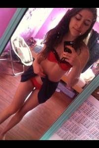 Brunette Friend Loves to Tease [x24] r7bac0wvrx
