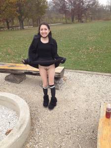 Brunette Friend Loves to Tease [x24] x7bac0qx5x