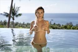 Cara Mell Tropical Impression g7bewk0j3a