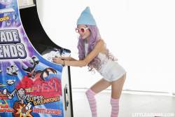 Vina Sky Asian Arcade Pussy Play - 1600px - 192X c7bet47qus