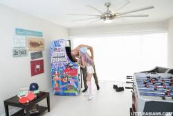 Vina Sky Asian Arcade Pussy Play - 1600px - 192X q7bet57ud1
