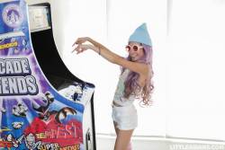 Vina Sky Asian Arcade Pussy Play - 1600px - 192X d7bet464jr