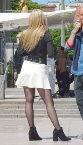 Voyeur Paris (blonde en collants) c7bejq8qsa