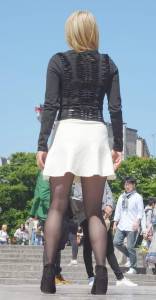 Voyeur Paris (blonde en collants) 57bejq6txt
