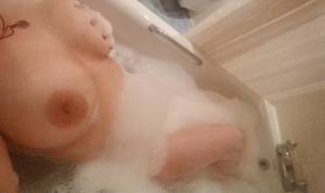 Amateur Naughty Nanny (629 images) f7bek0j52k