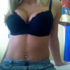 Michelle-Big-Titted-Blonde-College-Girl--c7be4l05rd.jpg