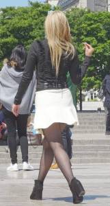 Voyeur Paris (blonde en collants)-47bejqkqo6.jpg