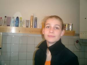 Slim Blonde Girlfriend [x152] v7bfdrlvfp