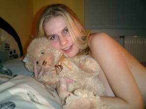 Slim Blonde Girlfriend [x152] d7bfdopoy3