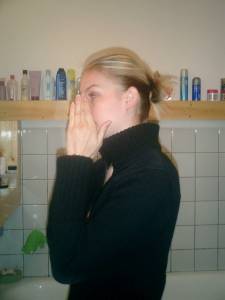 Slim Blonde Girlfriend [x152] w7bfdr92eu