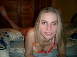 Slim Blonde Girlfriend [x152] 07bfdrv6lu