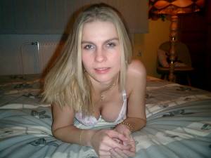 Slim Blonde Girlfriend [x152] s7bfdnxfe6