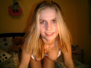 Slim Blonde Girlfriend [x152] k7bfdo6z6d