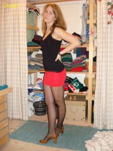 Horny girl, posing, suck and fuck with black Cock x 213 g7bfk1s1do
