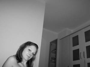 Black and white Fuck x 77 37bgfsaqox
