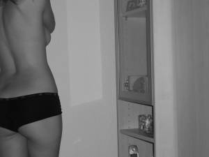 Black and white Fuck x 77 17bgfsff2d