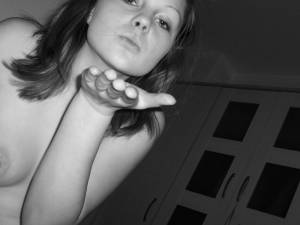 Black and white Fuck x 77 g7bgfrv1yf