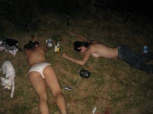 Hot outdoor Posing x 87 v7bg0fvi7w