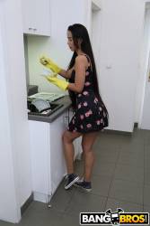 Andreina Deluxe Juicy Ass Maid Andreina - 277x 67bgot8g3e