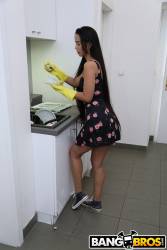 Andreina Deluxe Juicy Ass Maid Andreina - 277x67bgot8g3e.jpg