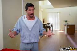 Courtney Taylor Bunny Colby Camming With The Fam - 734x s7bhdo3wpk