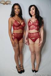 Nia Nacci Whitney Wright - 442x 17bh2li2m7