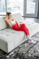 Ella Reese Stretching - 67x v7bh165nxt
